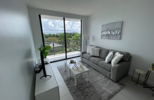 Doral Apartment | Fine 1 Bedroom Condo at Doral