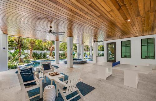 Anna Maria House | Fine and Sandy