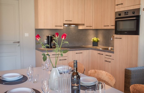 Lacapelle-Marival House | Fine holiday home on holiday park with swimming pool
