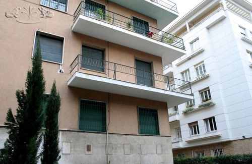 Quartiere Coppede Apartment | Finely Refurbished Flat in Rome Coppedè area near Sapienza and Luiss University