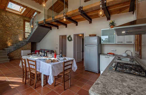 Montescudaio Other | Finely renovated villa about 10 km from the Etruscan coast