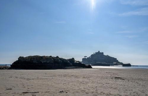 Marazion House | Finest Retreats - Chy Merthen House