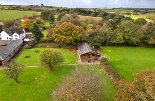 Torrington House | Finest Retreats - Tarkas Holt Log Cabin, Stowford
