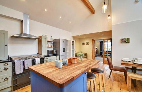 Summerbridge House | Finest Retreats - Heather Lea