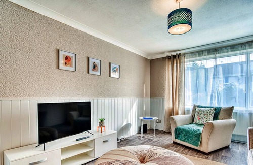 Grantham House | Finest Retreats | Lavender View