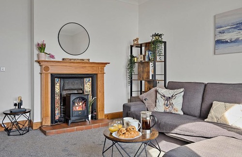 Avoch House | Finest Retreats - The Sea Cottage