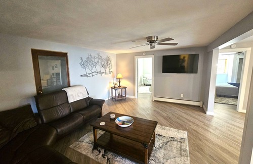 Town of Owasco House | Finger Lakes Retreat - Owasco Lake