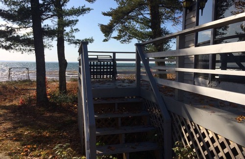 La Pointe Cabin | Finn McCool - 200 Feet of Sand Beach just steps away!