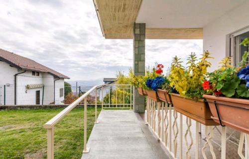 Almese Apartment | Fiori e Frutti Guest Home