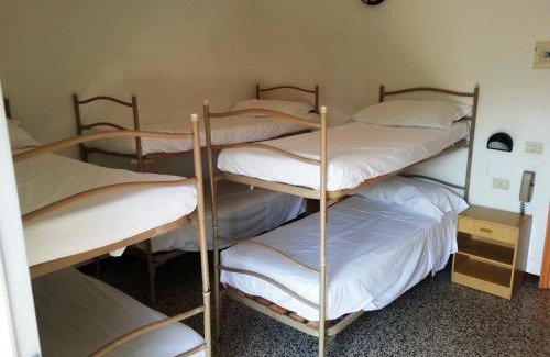 Fogliano Marina Bed & Breakfast | Fiorina Bed&Breakfast - Colazione fino a mezzogiorno