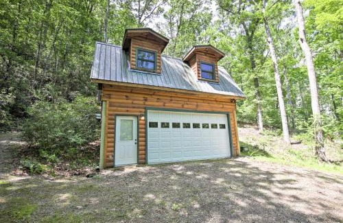 Murphy House | Fire Pit and Forest Views Secluded Murphy Cabin!
