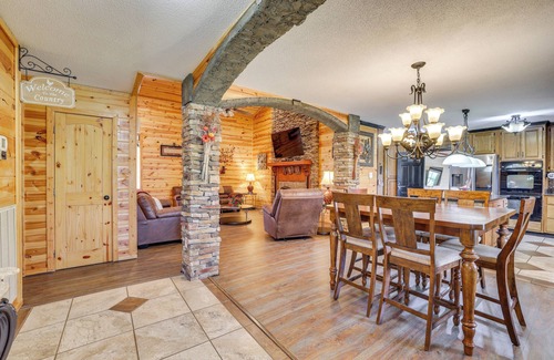 Trenton Cottage | Fire Pit + Game Room: Lakefront Escape in Trenton!