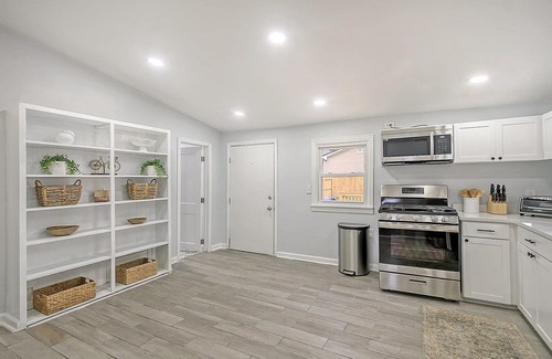 North Charleston Cottage | Firefly Cottage in Park Circle now Available! Great backyard close to everything