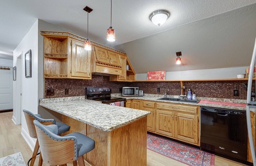 Trenton House | Firefly Mountain Top Retreat with a pool!