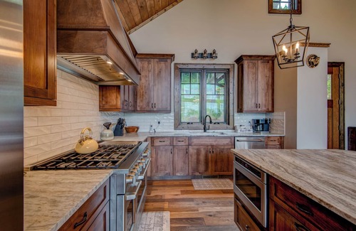 Banner Elk Cabin | Firefly Springs at Eagles Nest - 2024 Luxury with 6 king suites, hot tub, views, pets