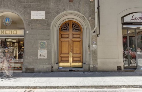 Duomo Apartment | FIRENZE LUXURY IN THE CITIES HEART WITH JACCUZI & SPA
