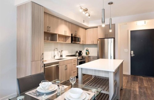 Reston Apartment | Fireplace Lounge, Pool & Fitness Center | Near Lake Fairfax Park