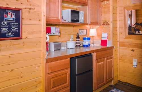 Tahoe Island Cabin | Fireside Lodge
