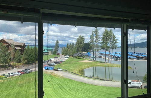 Coeur d'Alene Condo | FIREWORKS, LAKE ACCESS, BOAT MOORING OPTION - 3-bedroom unit Lake Coeur d'Alene