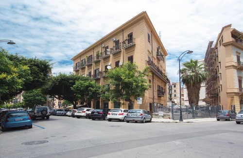 Ruggero Settimo Apartment | Firriato 2
