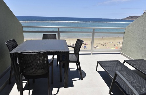 Las Palmas de Gran Canaria Apartment | First Line Apartment Playa de las Canteras