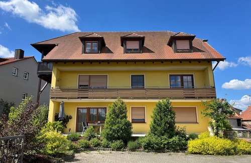 Volkach Apartment | First floor apartment with 2 bedrooms and separate WC