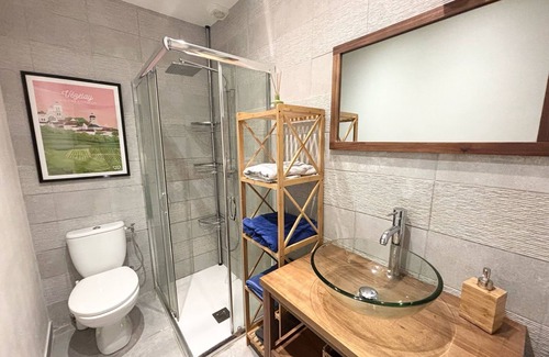 Avallon Apartment | First floor F3 16th Century, Downtown