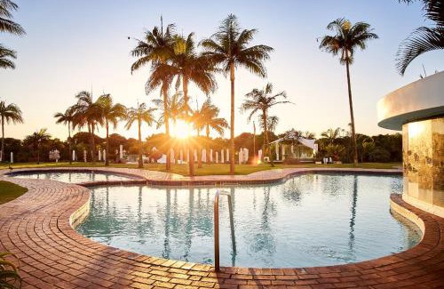 Umhlanga Hotel | First Group Breakers Resort - Official