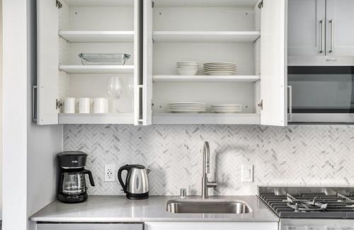 Downtown Seattle Apartment | First Hill 1BR w Gym Coworking SEA-438