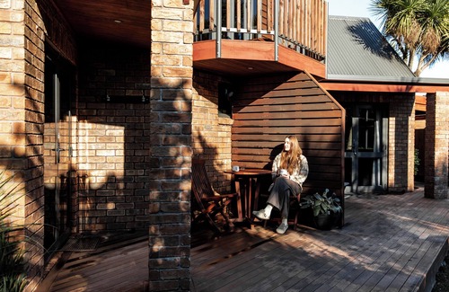 Kaikoura Apartment | First Light Kaikoura - Unit 1 - KK5736/1