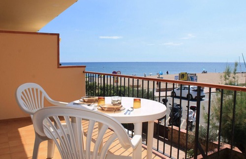 Pals Apartment | First line beach apartment with sea vue - Pals beach (DU 2H 307)