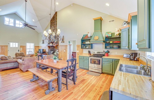 Marietta House | Fish, Hike & Relax: Marietta Gem w/River Access!