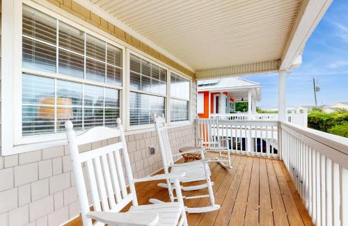 Kure Beach House | Fish N Hooks