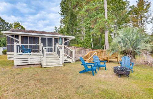 Lake Waccamaw House | Fish, Swim and Grill Lakefront Carolina Home!