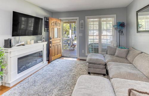 Lake Waccamaw House | Fish, Swim and Grill Lakefront Carolina Home!