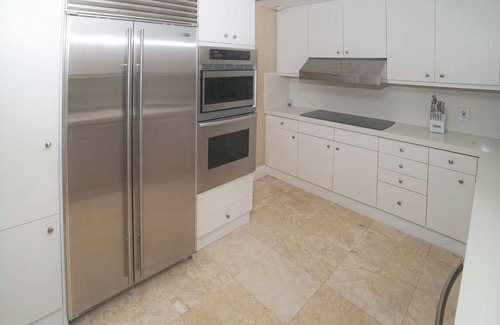 Miami Beach Apartment | FISHER ISLAND — Luxury 2-Bedroom with WiFi & AC on Miami’s Most Exclusive Island