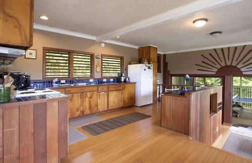 Hana House | Fisher's Hana Bay Hale, Across from Hana Bay