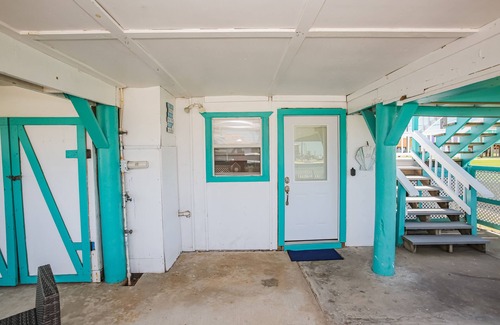 Surfside Beach Apartment | Fisherman's Bunk House