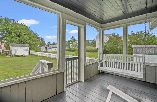 Chincoteague House | Fisherman's Cottage - Charming cottage close to town!