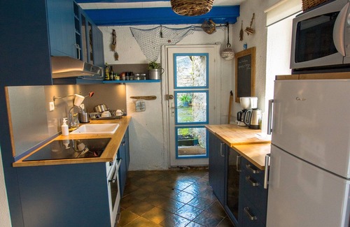 Crozon House | Fisherman's cottage with patio and enclosed garden , Free Wifi