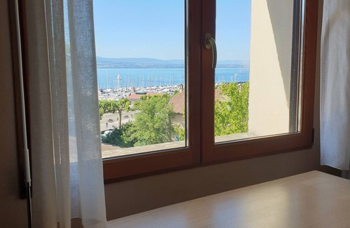 Thonon-les-Bains House | Fisherman's house. 4 bedrooms. 100m from the port. lake view.