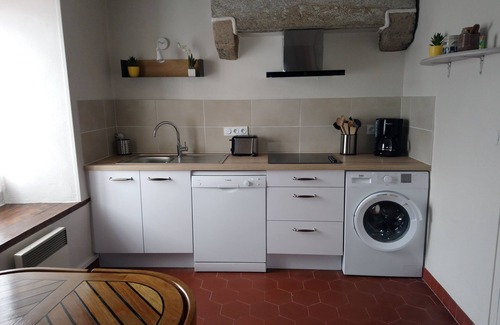 Pleumeur-Bodou House | Fisherman's house on Ile Grande (Pleumeur Bodou) near the sea