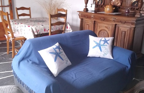 Pleumeur-Bodou House | Fisherman's house on Ile Grande (Pleumeur Bodou) near the sea