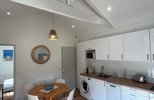 Gujan-Mestras House | Fisherman's house near the Port of Gujan