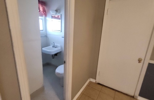Buchanan Dam Cabin | Fisherman's Suite