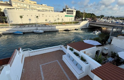 Grao de Gandia House | Fishermen House with private mooring
