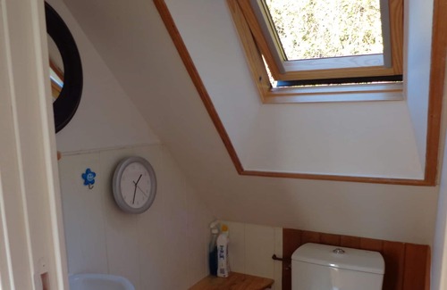 Lezardrieux House | fishermen's house + enclosed terrace, 2 pers, sea, beach, GR34.