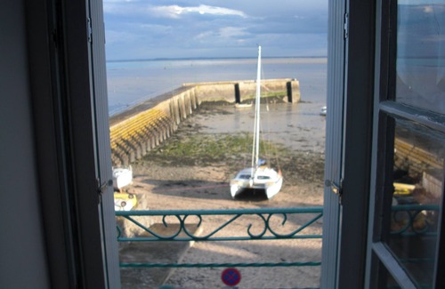 Cancale Apartment | Fishermen's house sea view 2nd floor