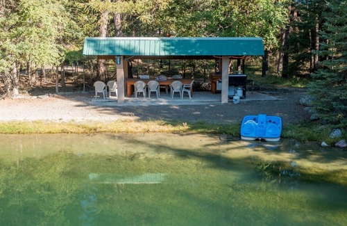 Eureka Cabin | Fishing Cabin in the Woods