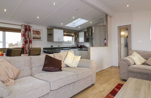 Newquay Cottage | FISTRAL 13, pet friendly, country holiday cottage in Crantock